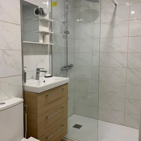 Studio, Piscine Et Parking A Fréjus