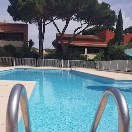 Studio, Piscine Et Parking A Fréjus