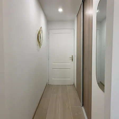 Appartamento Studio, Piscine Et Parking A Fréjus