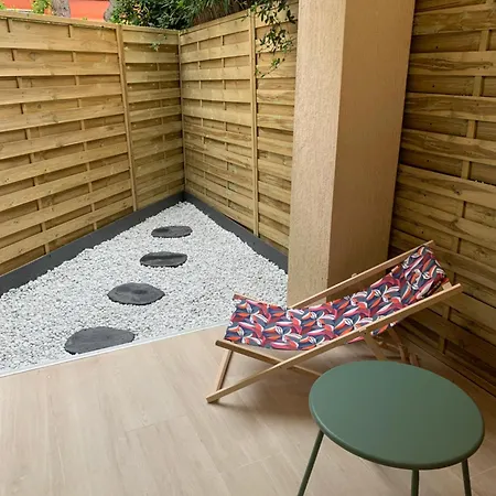 Studio, Piscine Et Parking A *