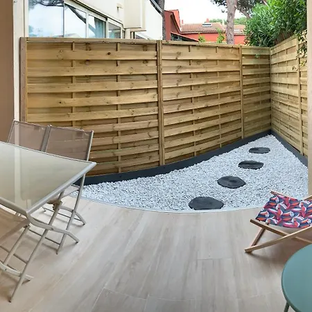 Studio, Piscine Et Parking A * Fréjus